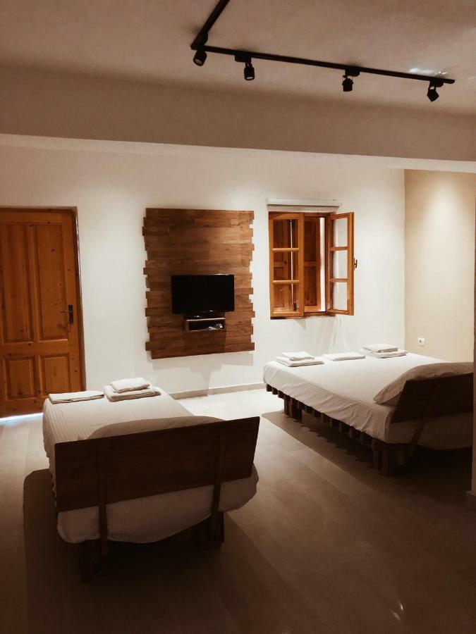 Old Town Hotel Dhërmi 외부 사진